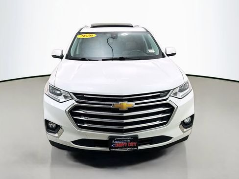 Used 2020 Chevrolet Traverse High Country image 2
