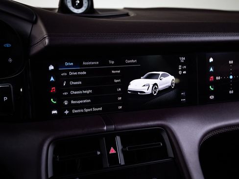 Certified 2024 Porsche Taycan 4S AWD/4WD image 18