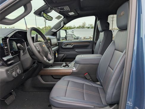 New 2026 Chevrolet Silverado 3500 High Country w/ Technology Package AWD/4WD image 10