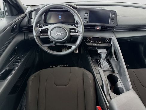 Certified 2025 Hyundai Elantra Sport image 21