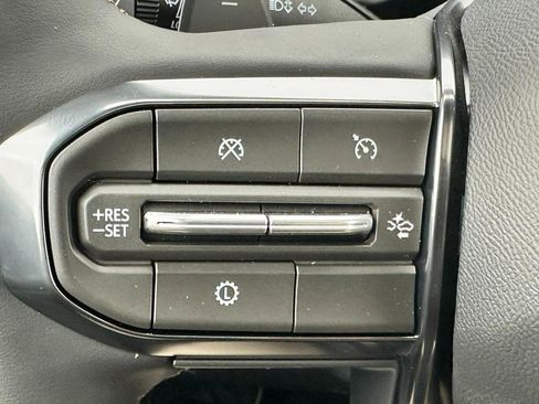 New 2026 GMC Acadia AT4 w/ Luxury Package image 13