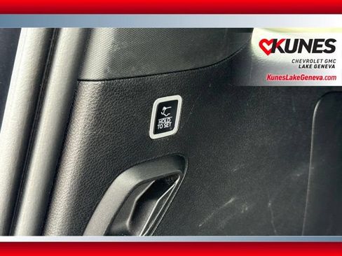 Used 2024 Jeep Wagoneer Series II AWD/4WD image 25