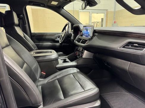 Used 2021 Chevrolet Tahoe Z71 w/ Rear Media and Nav Package image 7