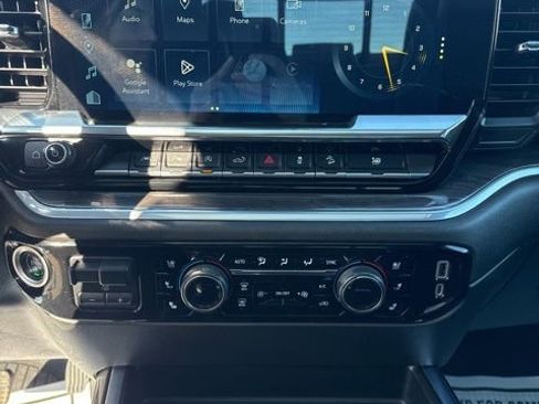 Used 2022 Chevrolet Silverado 1500 LTZ w/ LTZ Premium Package image 15