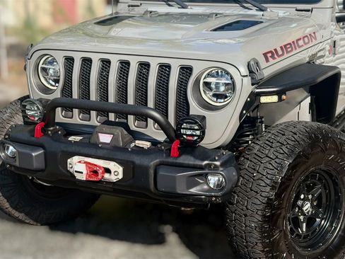 Used 2020 Jeep Wrangler Unlimited Rubicon w/ Steel Bumper Group AWD/4WD image 15
