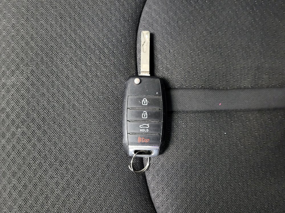 Used 2017 Kia Optima LX FWD image 32