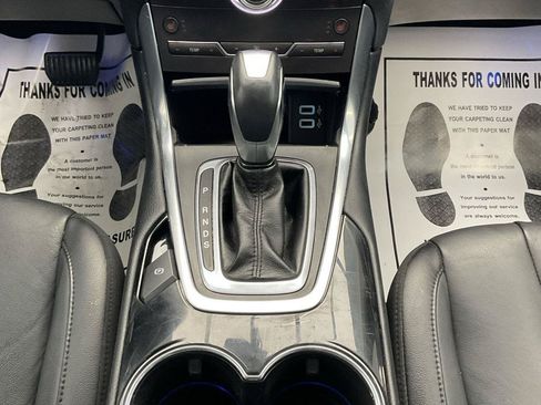 Used 2018 Ford Edge Titanium w/ Technology Package AWD/4WD image 19