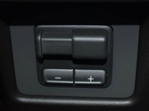 New 2026 GMC Canyon Elevation w/ Convenience Package image 18