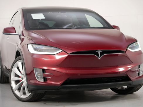 Used 2016 Tesla Model X P90D image 2