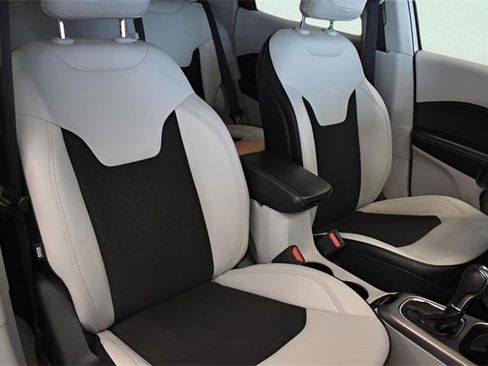 Used 2021 Jeep Compass Latitude w/ Convenience Group image 6