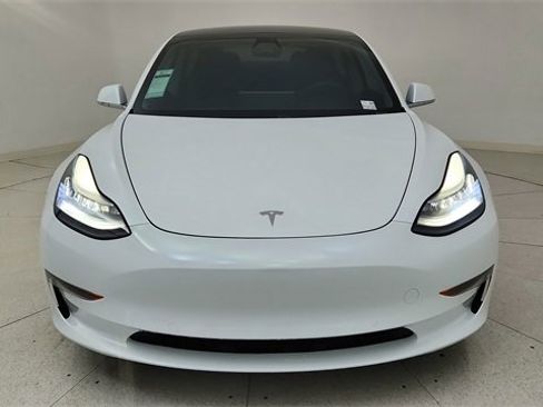 Used 2020 Tesla Model 3 Standard Range Plus image 13
