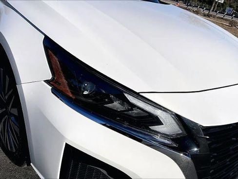 Certified 2025 Nissan Altima 2.5 SV image 28