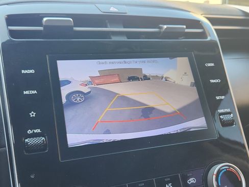 Certified 2022 Hyundai Tucson SE w/ Cargo Package AWD/4WD image 24