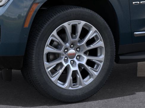 New 2026 GMC Yukon XL Denali w/ Advanced Technology Package AWD/4WD image 9