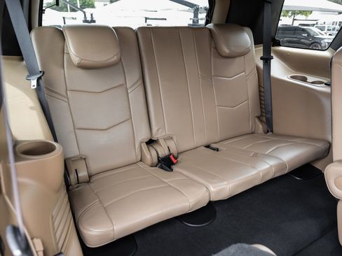 Used 2019 Cadillac Escalade Platinum AWD/4WD image 50