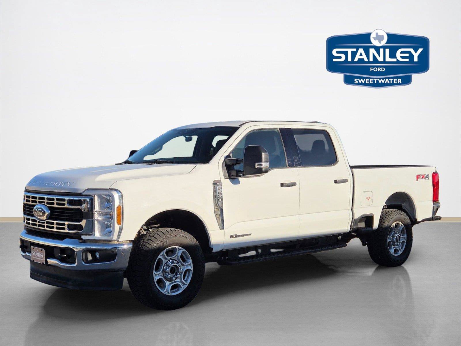 Used 2025 Ford F250 XLT w/ FX4 Off-Road Package AWD/4WD image 3