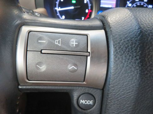 Used 2015 Lexus GX 460 w/ Premium Package image 34