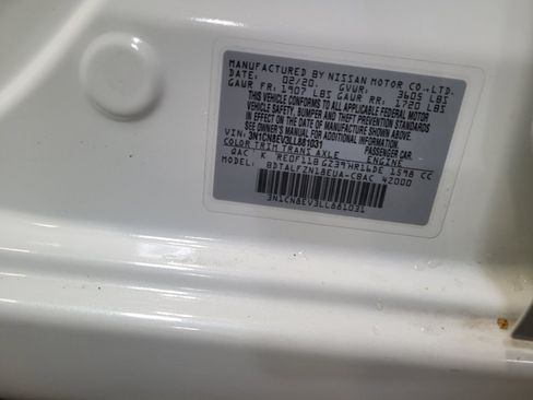 Used 2020 Nissan Versa SV FWD image 33