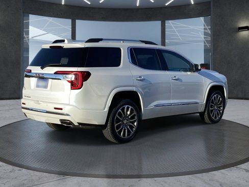 Used 2021 GMC Acadia Denali w/ Denali Technology Package FWD image 6