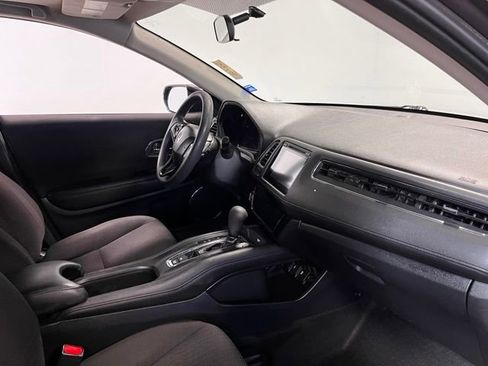 Used 2016 Honda HR-V EX image 11