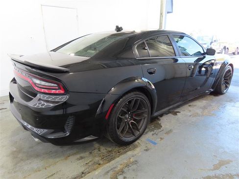 Used 2022 Dodge Charger Scat Pack RWD image 12