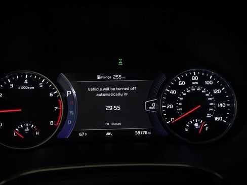 Used 2021 Kia Seltos SX w/ SX Sunroof Package image 2