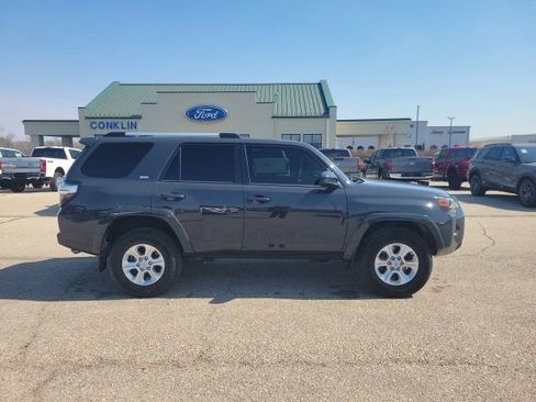 Used 2024 Toyota 4Runner SR5 image 21