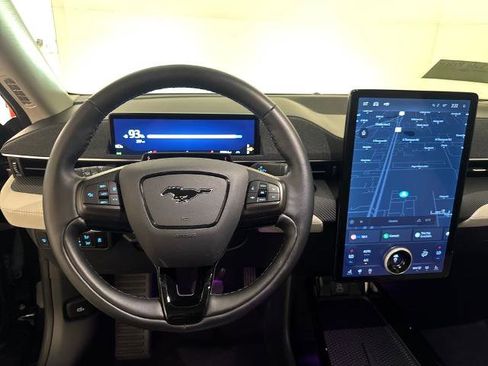 Certified 2025 Ford Mustang Mach-E Premium AWD/4WD image 5