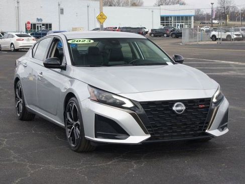 Used 2023 Nissan Altima 2.5 SR image 22