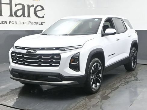 New 2026 Chevrolet Equinox LT w/ Safety and Technology Package FWD image 7