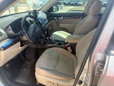 Used 2014 Kia Sorento LX w/ LX V6 Convenience Package FWD image 8