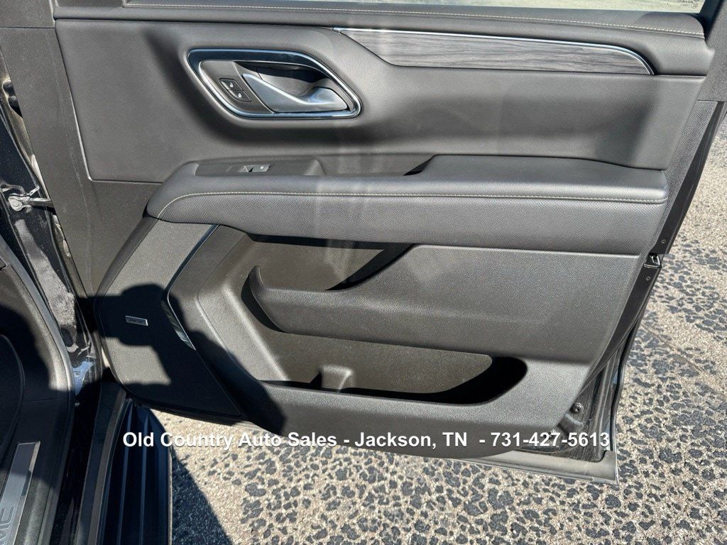 Used 2022 GMC Yukon SLT w/ SLT Luxury Package RWD image 34