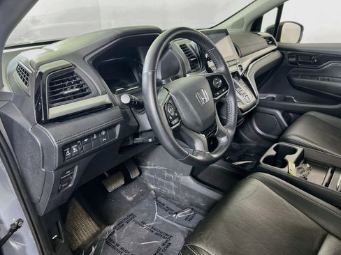 Used 2023 Honda Odyssey Touring image 9