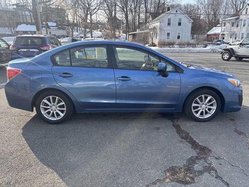 Used 2014 Subaru Impreza 2.0i Premium w/ All-Weather Package w/CVT image 6