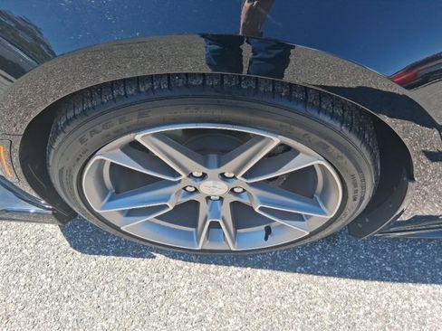 Used 2019 Chevrolet Camaro LT w/ RS Package image 4