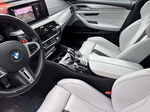 Used 2021 BMW M5 image 22