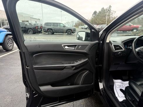 Used 2022 Ford Edge SEL AWD/4WD image 8