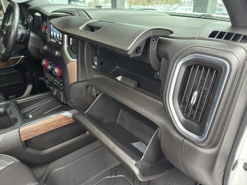 Used 2021 Chevrolet Silverado 1500 High Country w/ Technology Package image 36