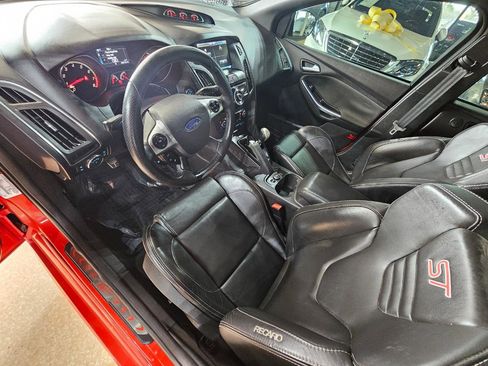 Used 2014 Ford Focus ST w/ Equipment Group 202A image 25