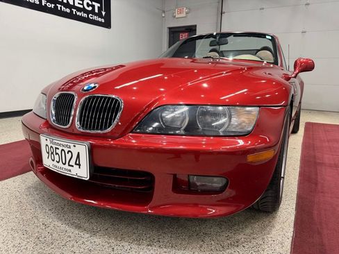 Used 2001 BMW Z3 3.0i RWD image 6