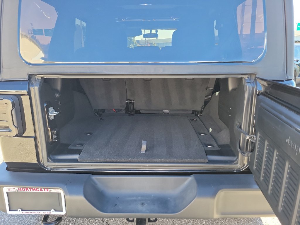 Used 2021 Jeep Wrangler Unlimited Sport AWD/4WD image 6