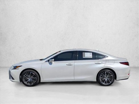Used 2024 Lexus ES 350 w/ Premium Package image 10