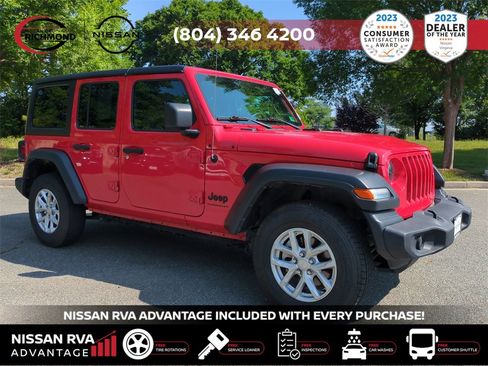 Used 2023 Jeep Wrangler Sport S image 3