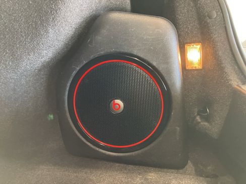 Used 2017 Chrysler 300 S image 27