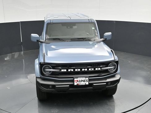 Used 2025 Ford Bronco Outer Banks AWD/4WD image 38