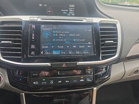 Used 2016 Honda Accord EX-L image 14