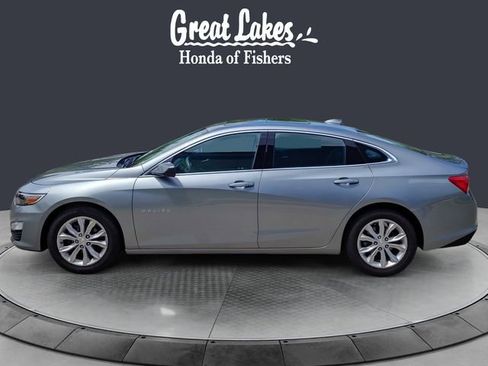 Used 2024 Chevrolet Malibu LT FWD image 2