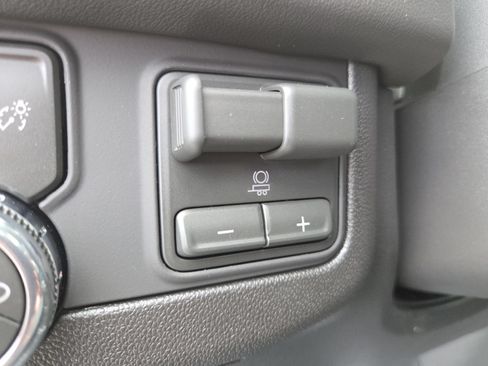 New 2026 GMC Yukon AT4 w/ AT4 Premium Plus Package AWD/4WD image 10