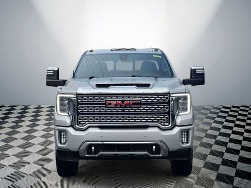 Used 2022 GMC Sierra 2500 Denali AWD/4WD image 2