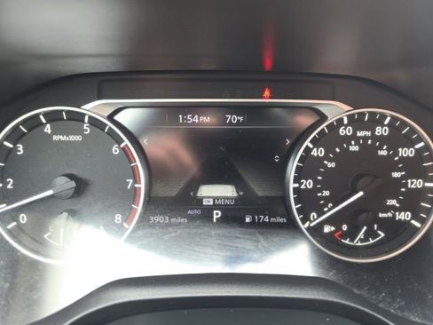 Used 2025 Nissan Rogue SV image 12